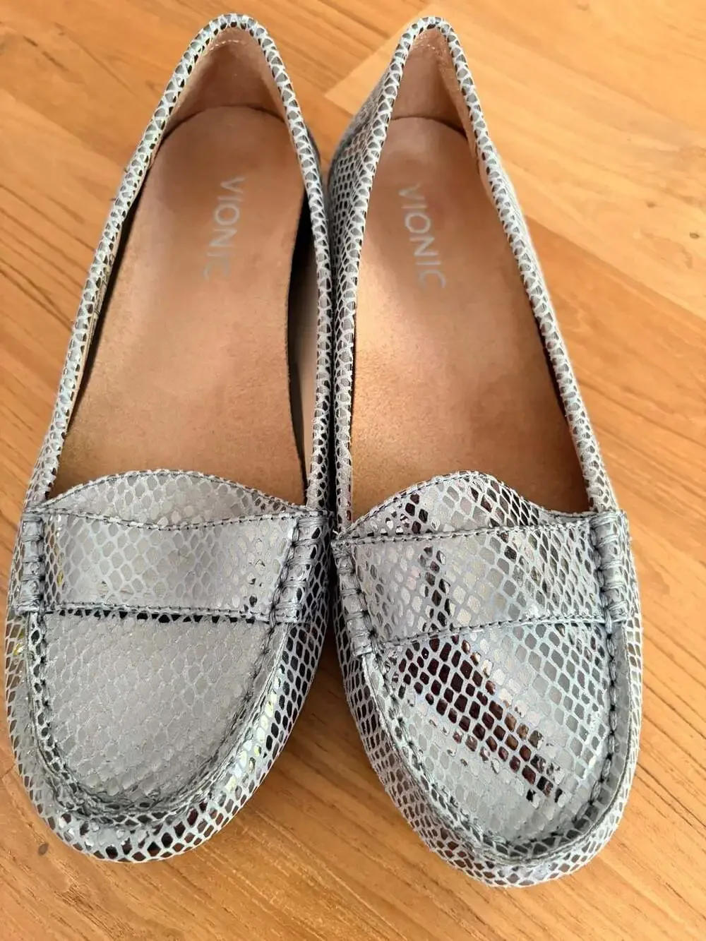 Vionic supportive loafer